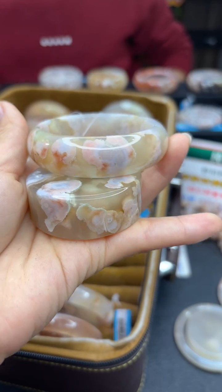 【闪购商品】石英质玉手镯未镶嵌856（53圈赠送镯心）