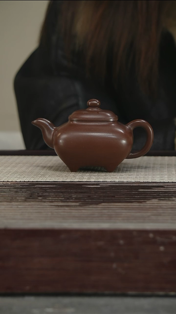 茶壶紫砂57号240CC