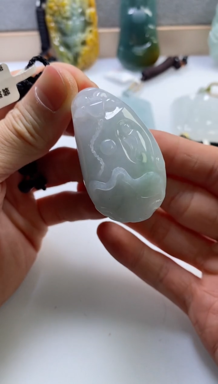 【闪购商品】翡翠挂件未镶嵌           