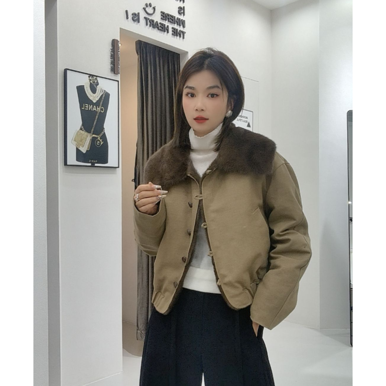 大胡子25年新款厚款设计款休闲翻领常规毛领冬季派克羽绒服81218