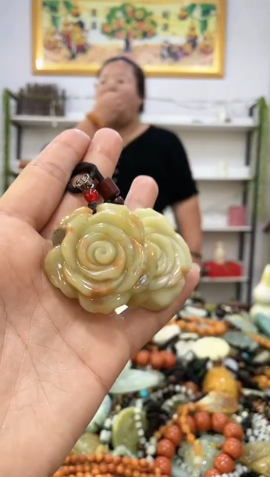 未镶嵌岫玉手串多样性发货发其中一件