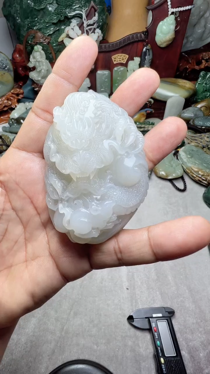 和田玉未镶嵌把件-