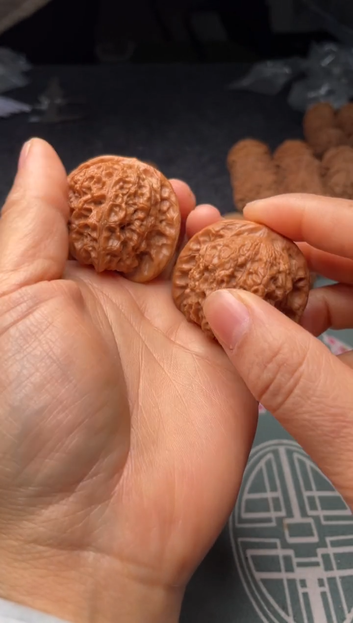 把件文玩核桃w53  血麒麟42尺