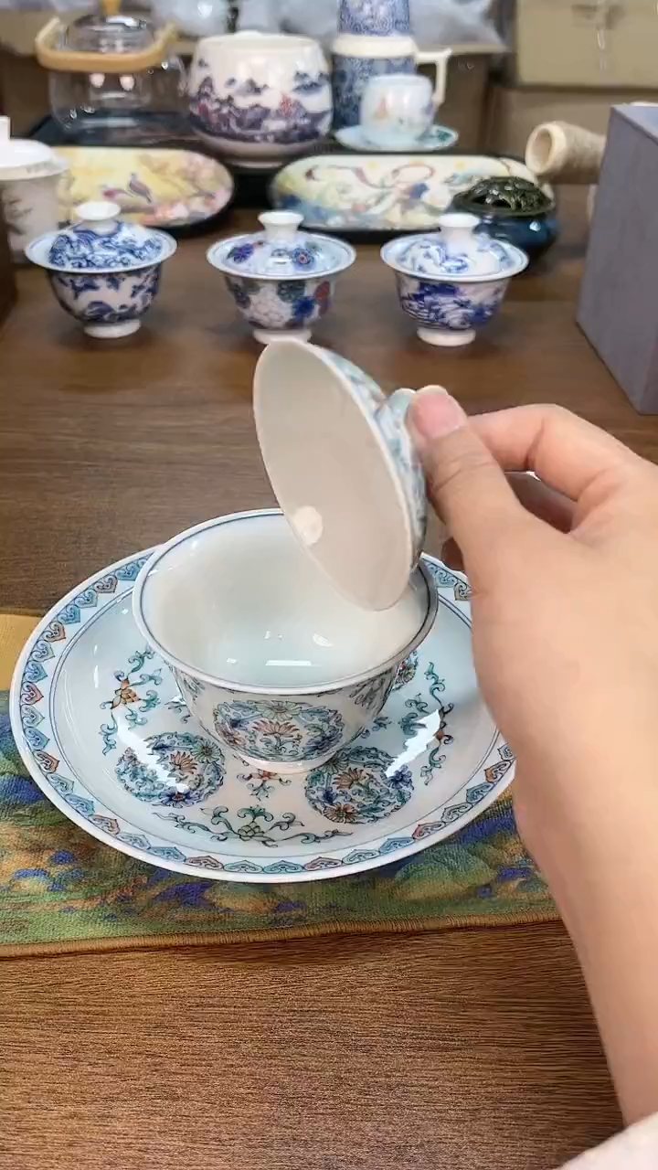 哥姐们点点关注的啊啊