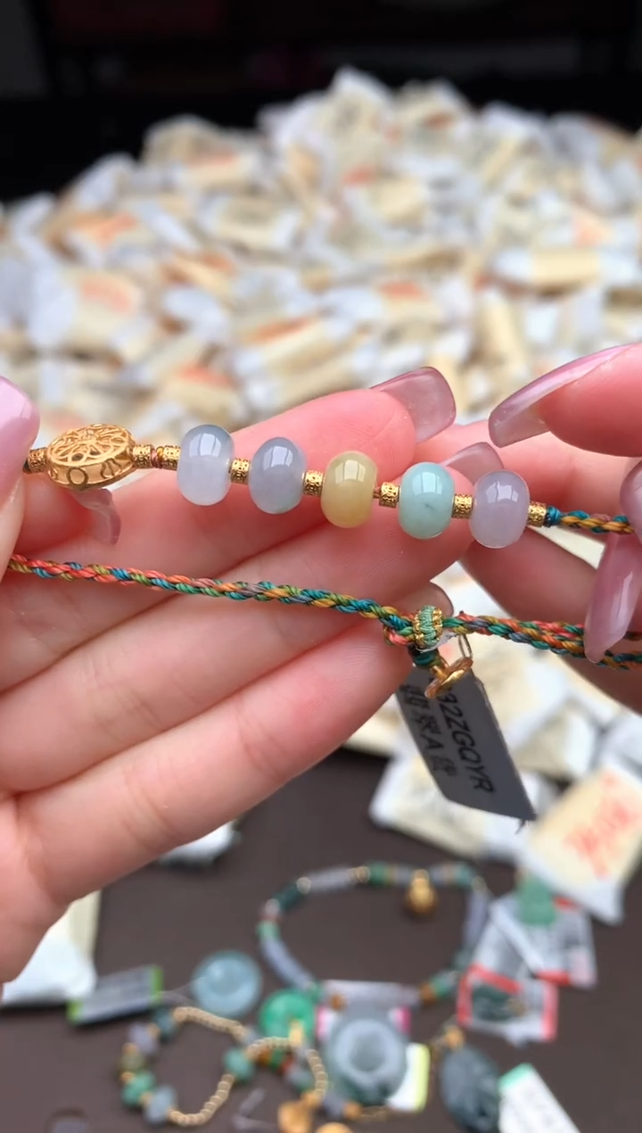 【闪购商品】翡翠手绳未镶嵌—