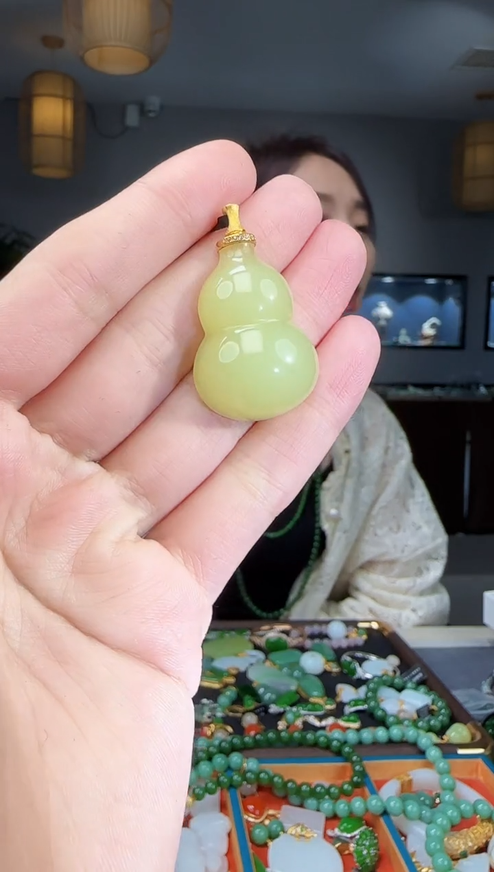 吊坠(不含链)18K金镶嵌和田玉1