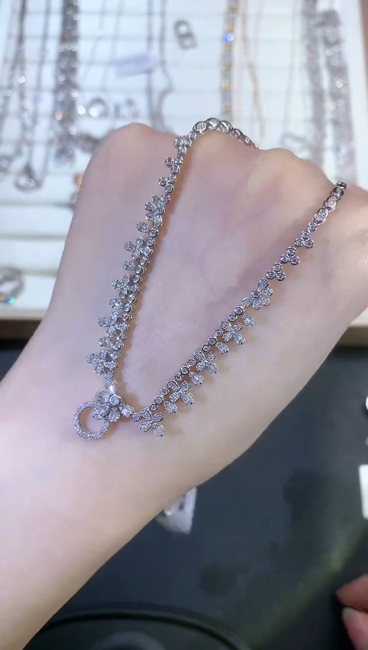 【闪购商品】钻石套链18K金镶嵌S343|8800