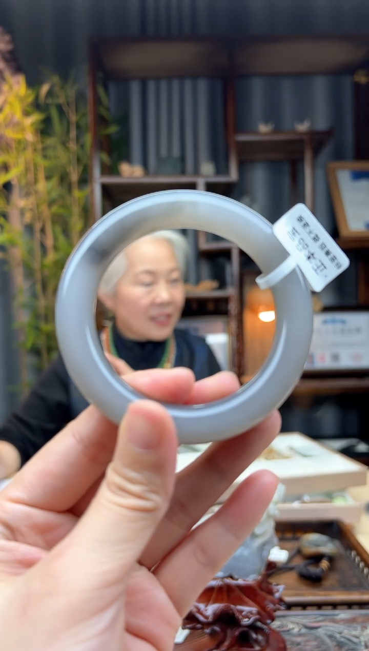 【闪购商品】和田玉颈饰未镶嵌手镯