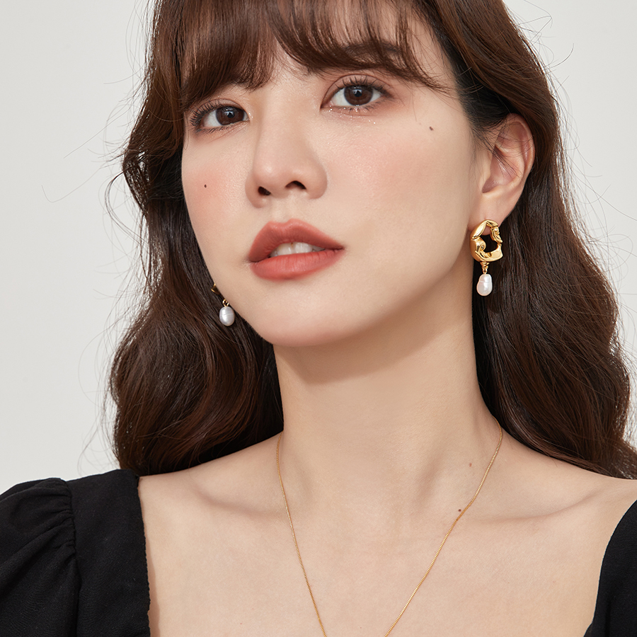 钛钢耳饰 金色欧美风女日韩耳环钛钢耳饰优雅法式素款长款复古