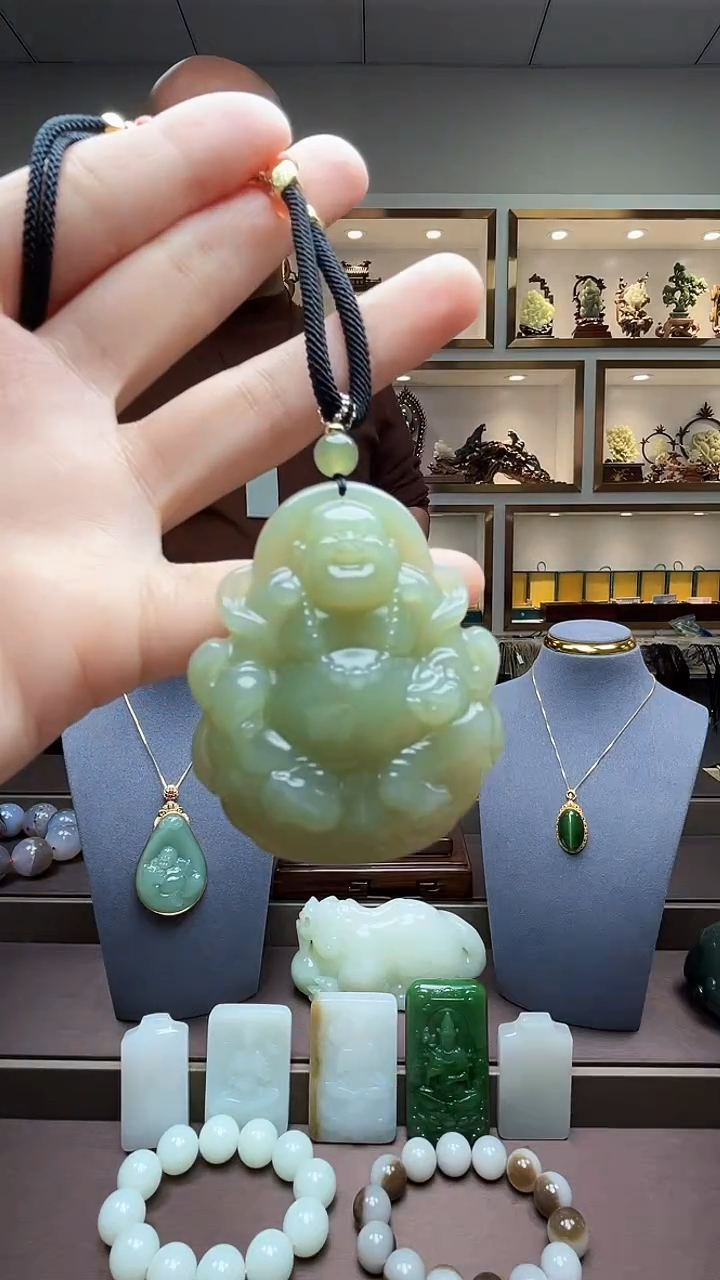 【闪购商品】和田玉颈饰未镶嵌苏