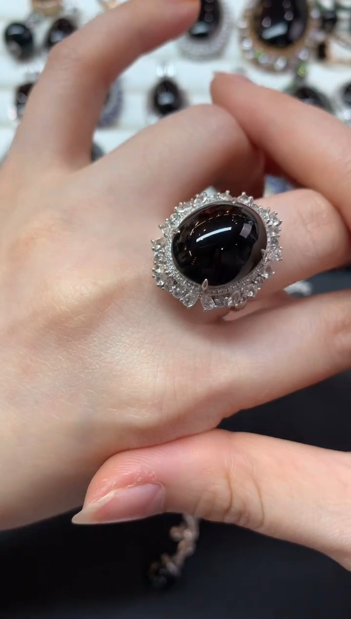 【闪购商品】翡翠戒指18K金镶嵌S69|13800