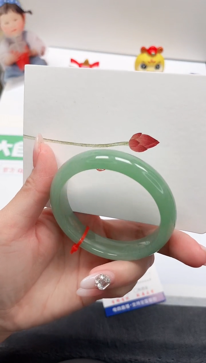 【闪购商品】石英质玉手镯未镶嵌115-55.7