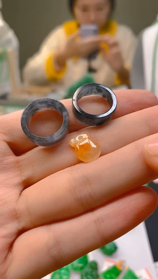 【闪购商品】翡翠颈饰未镶嵌新号开播，全场乱卖