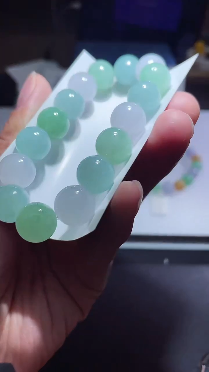 【闪购商品】定制翡翠未镶嵌翡翠多样性发货