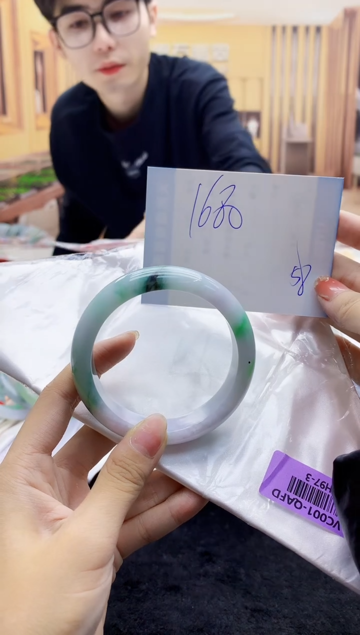 【闪购商品】翡翠手镯未镶嵌   H97-3