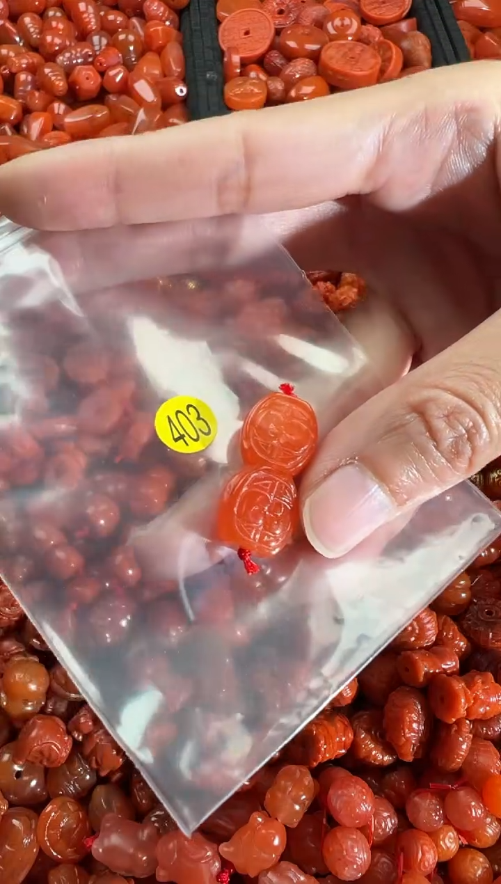 【闪购商品】南红玛瑙颈饰未镶嵌1