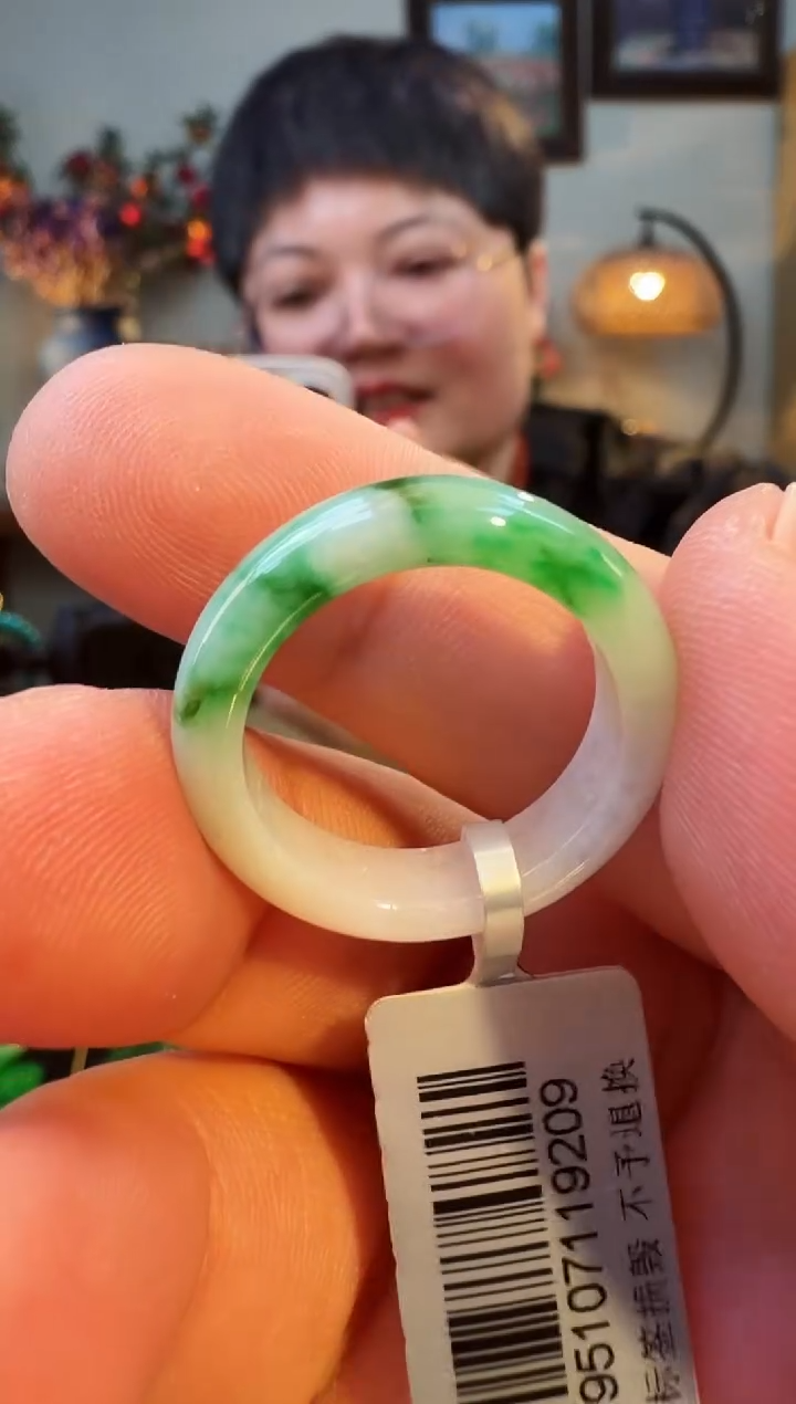 未镶嵌戒指翡翠戒圈