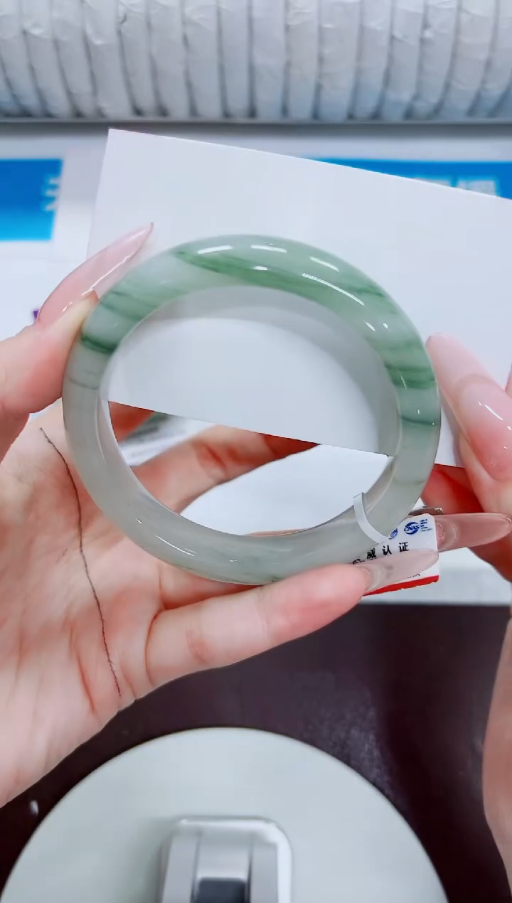 石英质玉手镯未镶嵌26/58.8