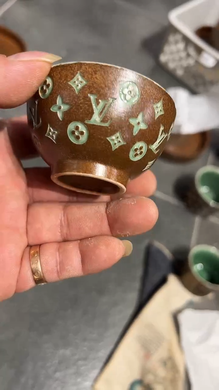 龙泉窑老花双釉小茶碗微瑕1015