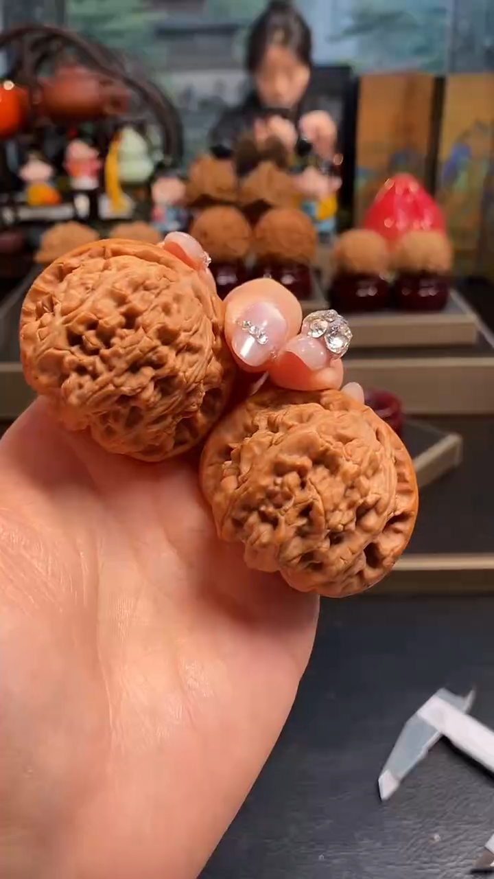 【闪购商品】文玩核桃吊坠K314白狮子44