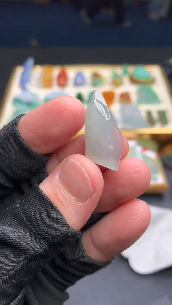 【闪购商品】定制翡翠未镶嵌        