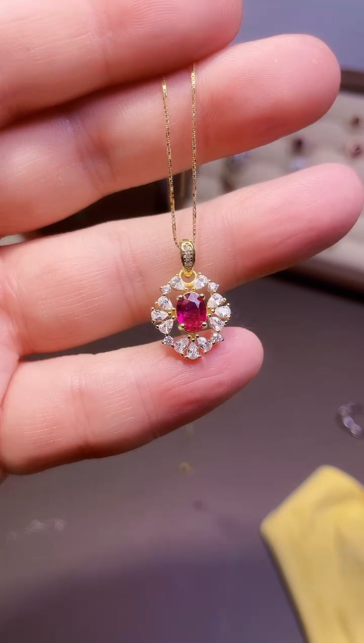 【闪购商品】碧玺吊坠(赠链)银S925镶嵌一条