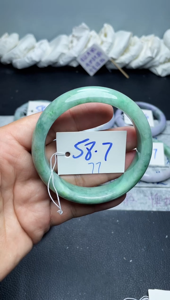未镶嵌手镯翡翠77