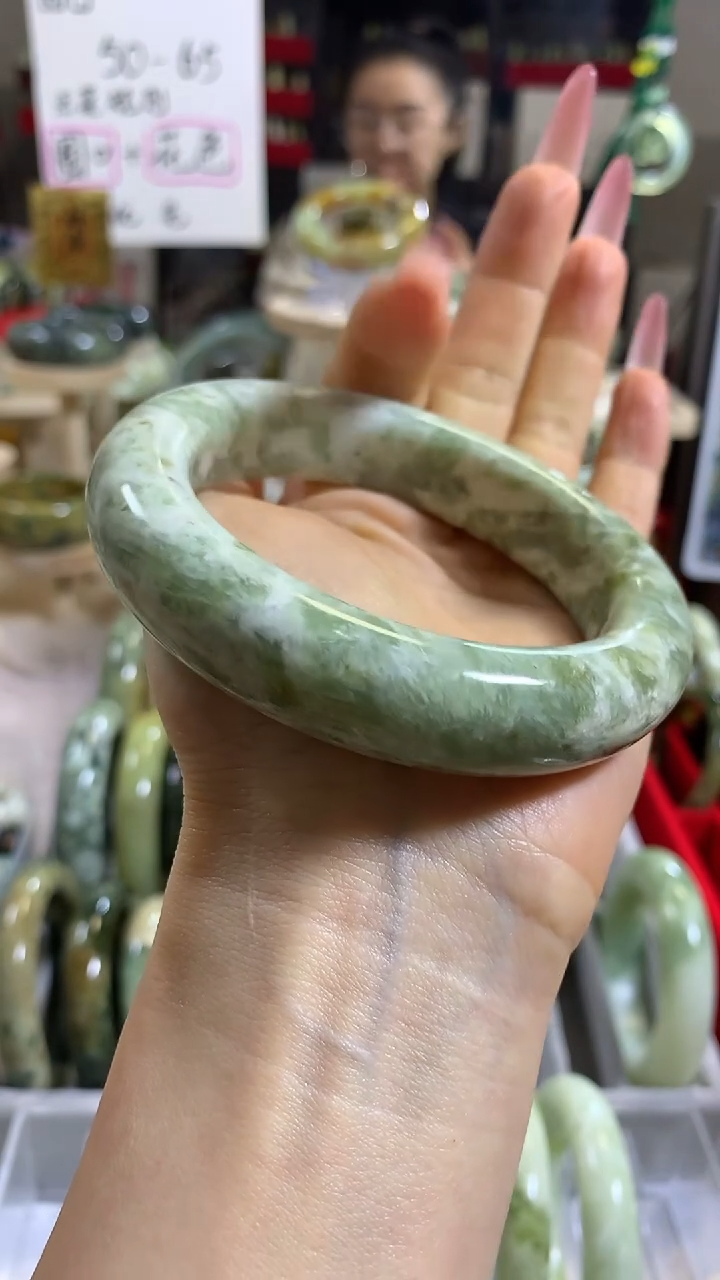 未镶嵌岫玉手镯17 62+