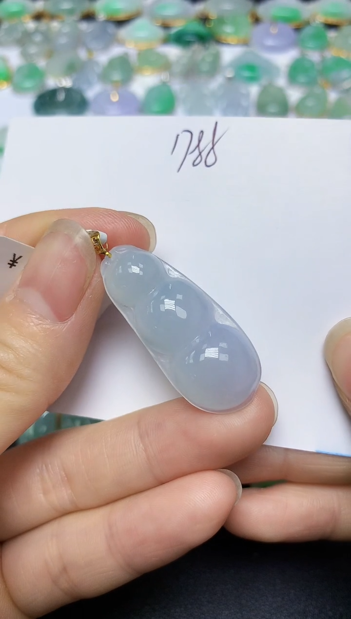 翡翠18K金镶嵌颈饰 天然翡翠A货