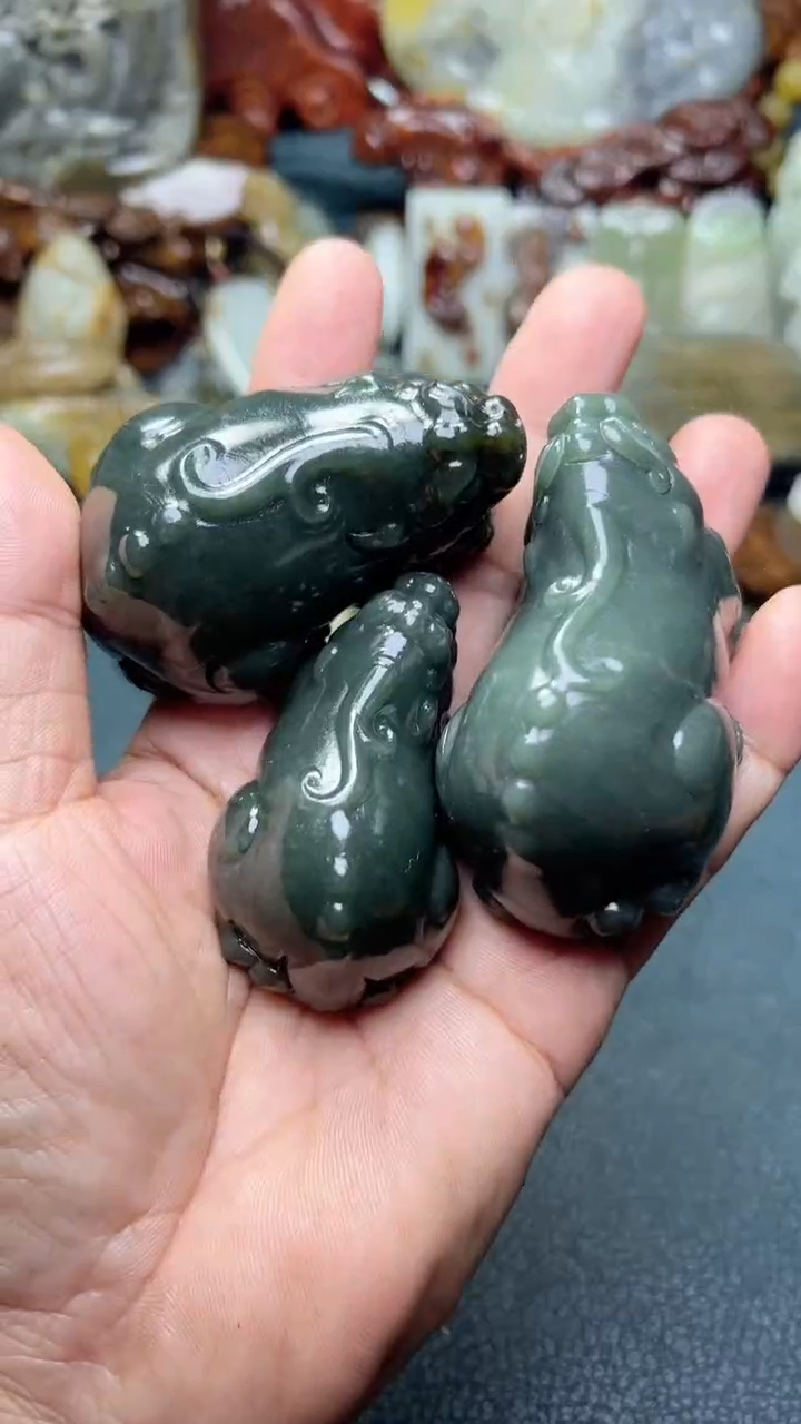 和田玉未镶嵌把件3