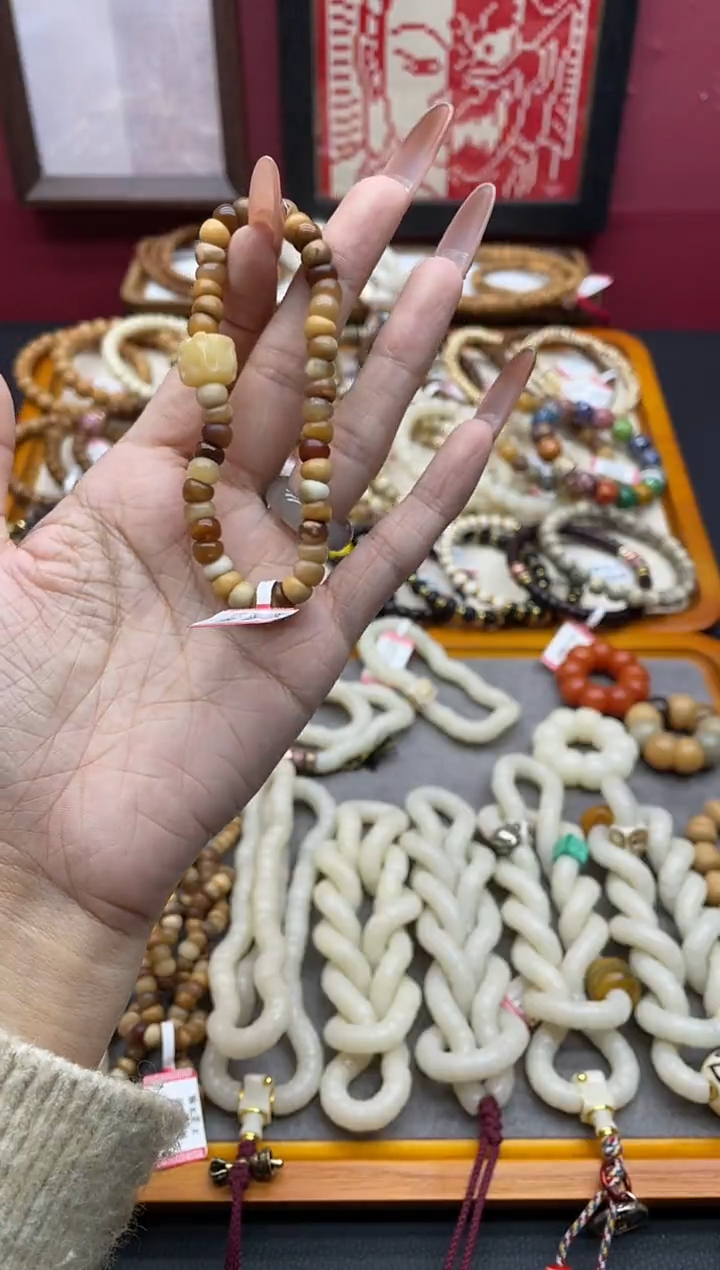 手串龙脊菩提龙脊菩提敦煌多宝蒜瓣小肠手串搭配奶酪