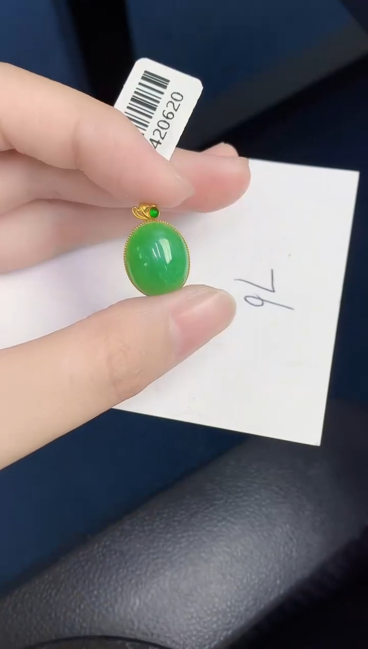 【闪购商品】翡翠颈饰18K金镶嵌000000000