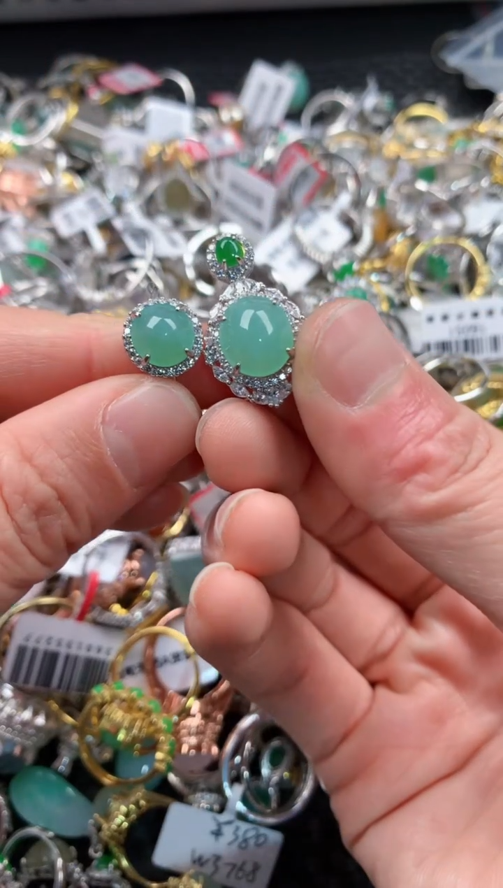 银S925镶嵌戒指翡翠888       2