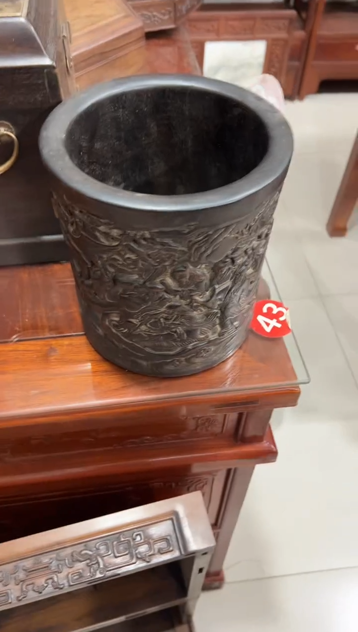 紫檀八仙过海老笔筒
