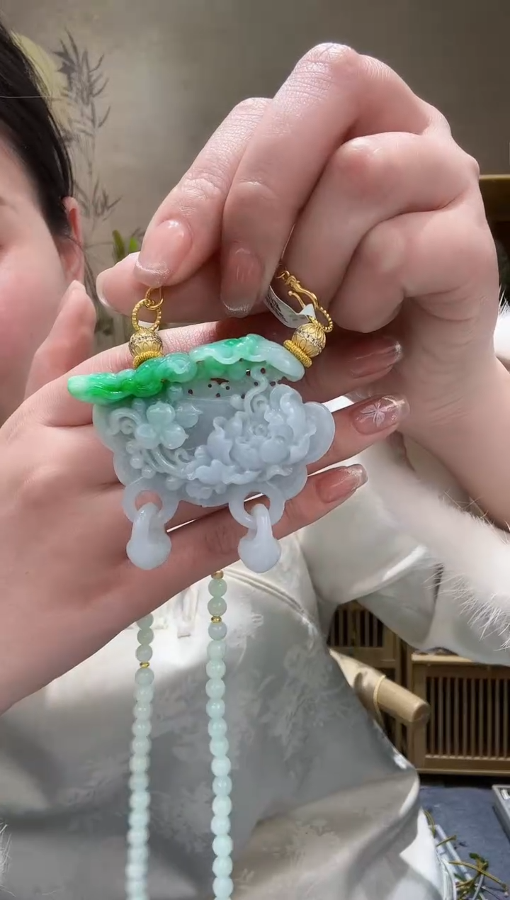 【闪购商品】翡翠颈饰未镶嵌吊坠