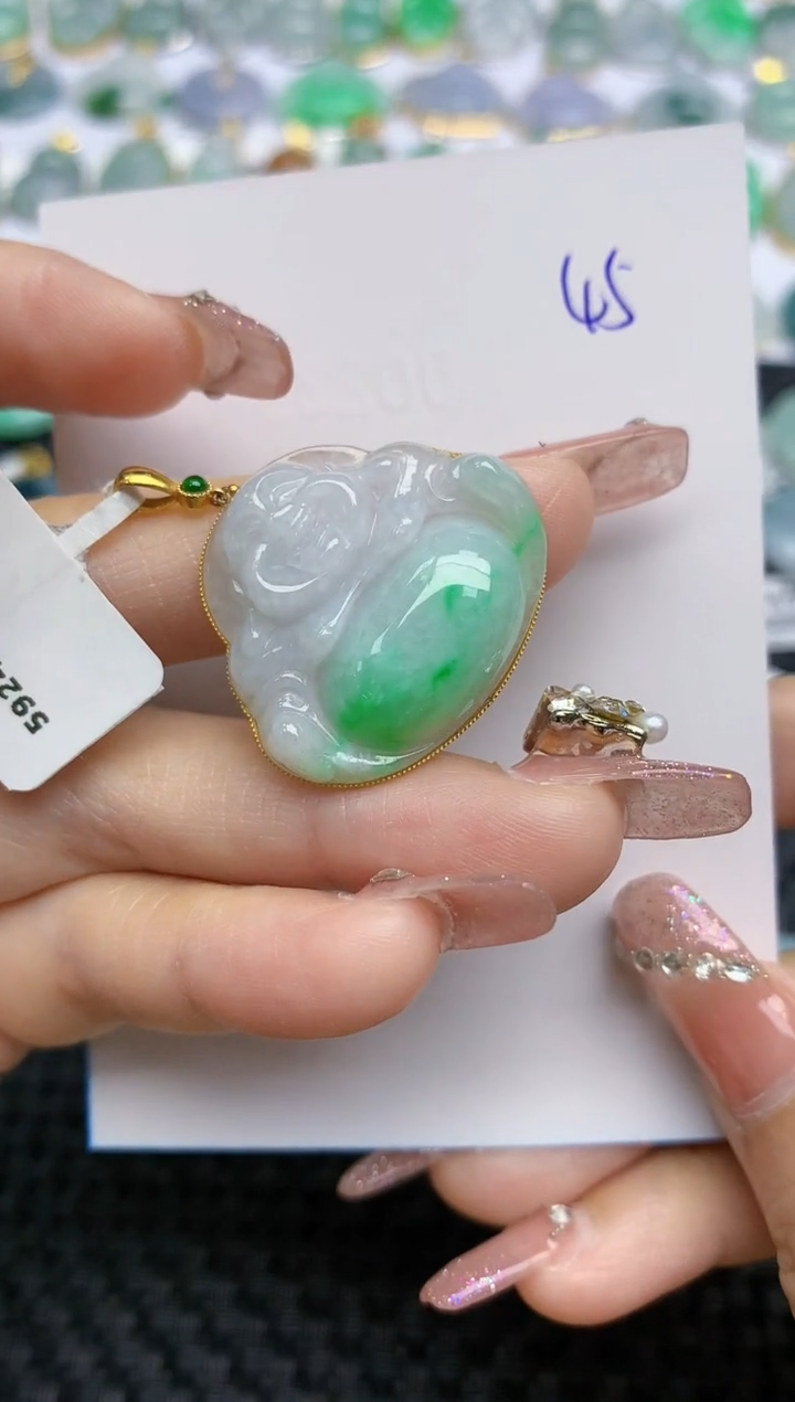 【闪购商品】翡翠颈饰18K金镶嵌天然A货翡翠 45