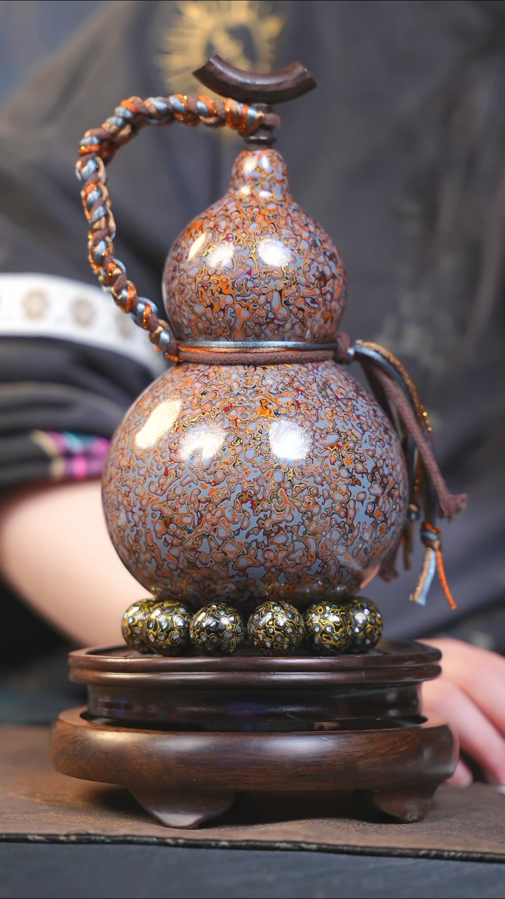 【闪购商品】YK185漆艺酒葫芦不包手串及旋转底座