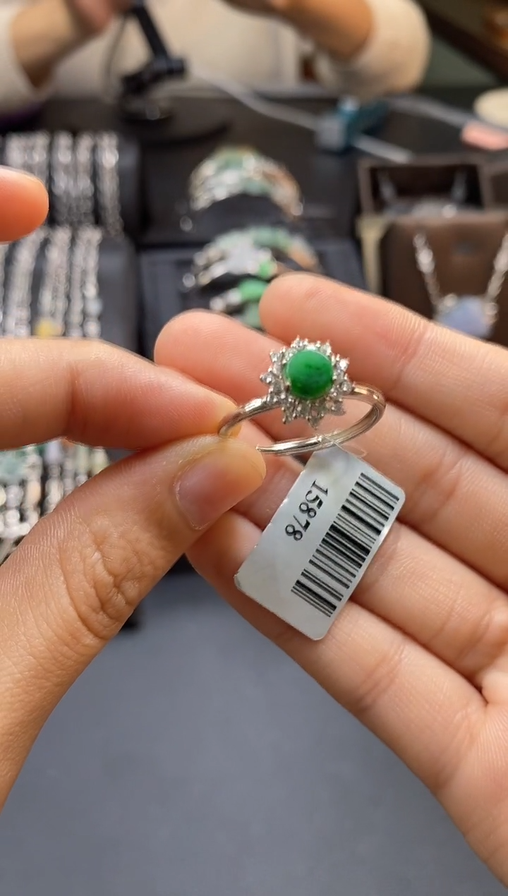 颈饰银S925镶嵌翡翠15878