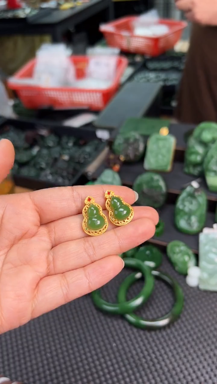 【闪购商品】和田玉颈饰18K金镶嵌葫芦多样性拍一发一