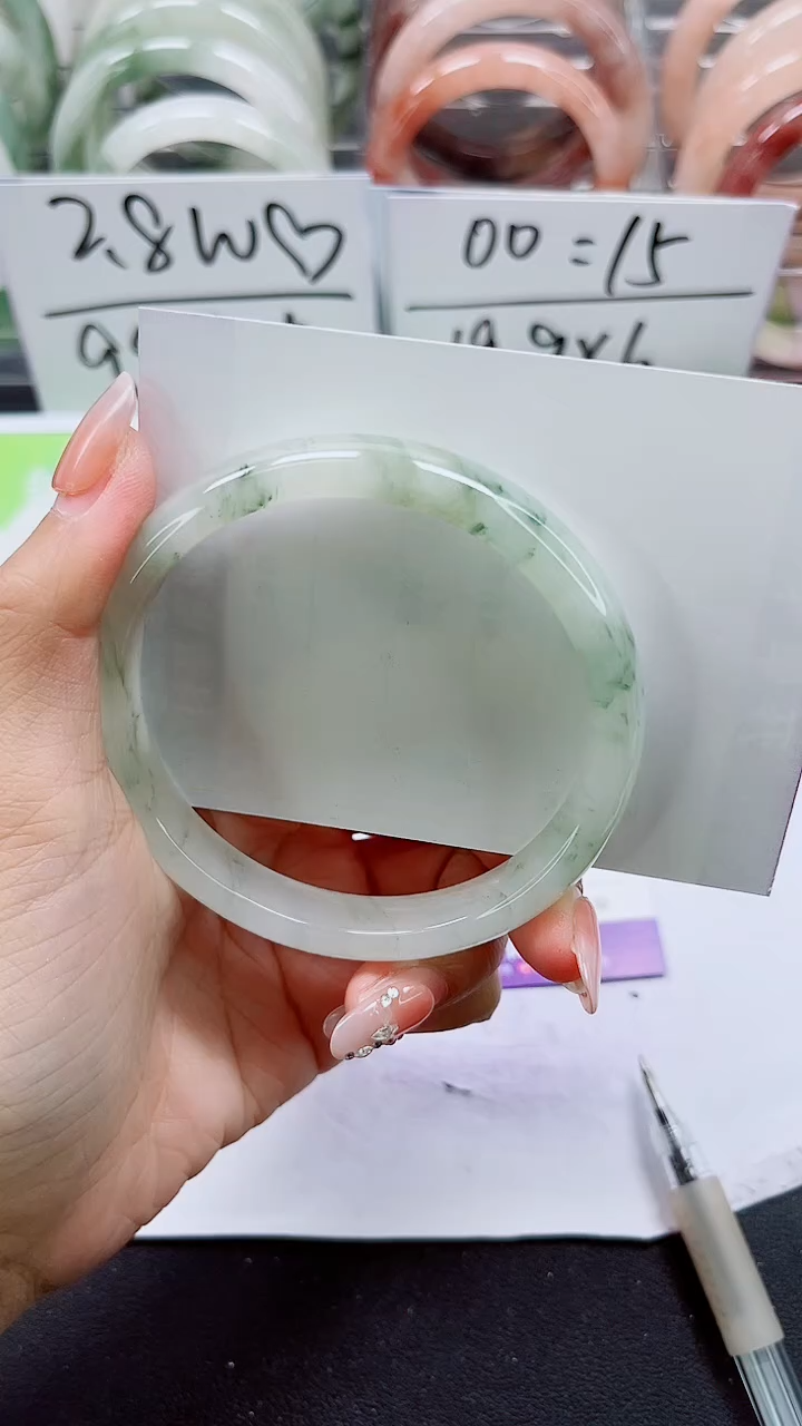 【闪购商品】石英质玉手镯未镶嵌A230-62/63