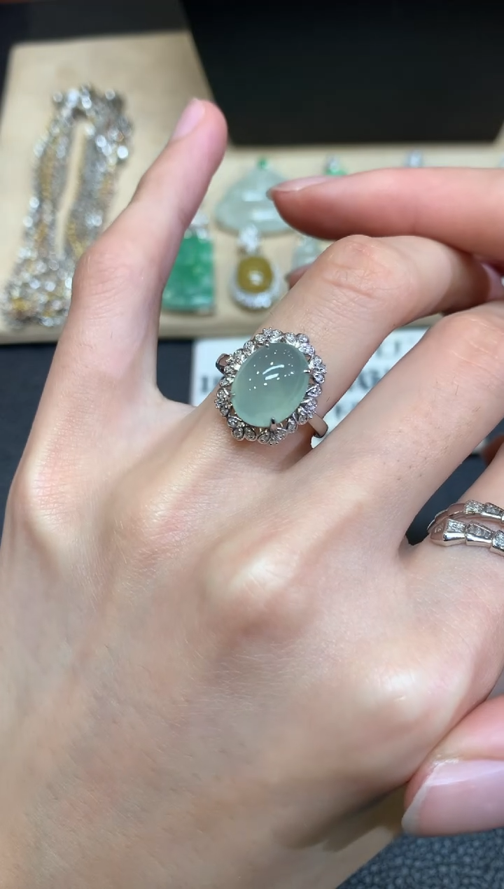 【闪购商品】翡翠戒指18K金镶嵌蛋面【无服务费】