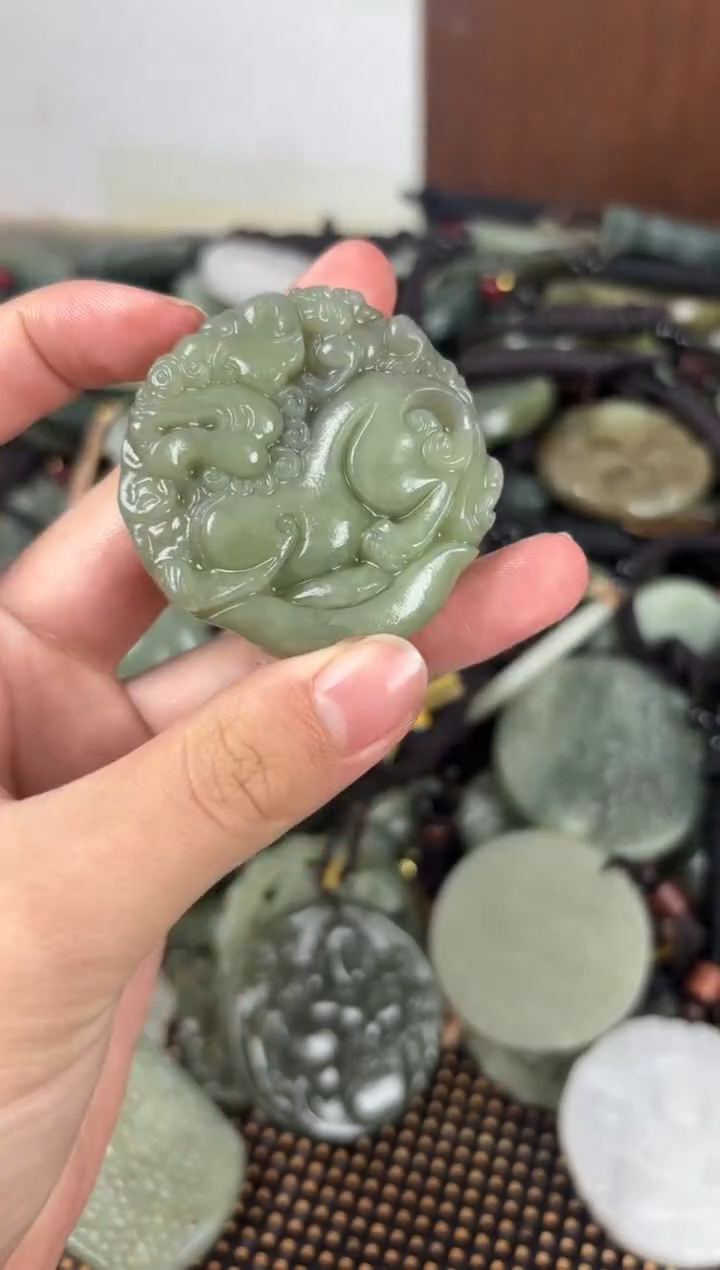 【闪购商品】和田玉颈饰未镶嵌1
