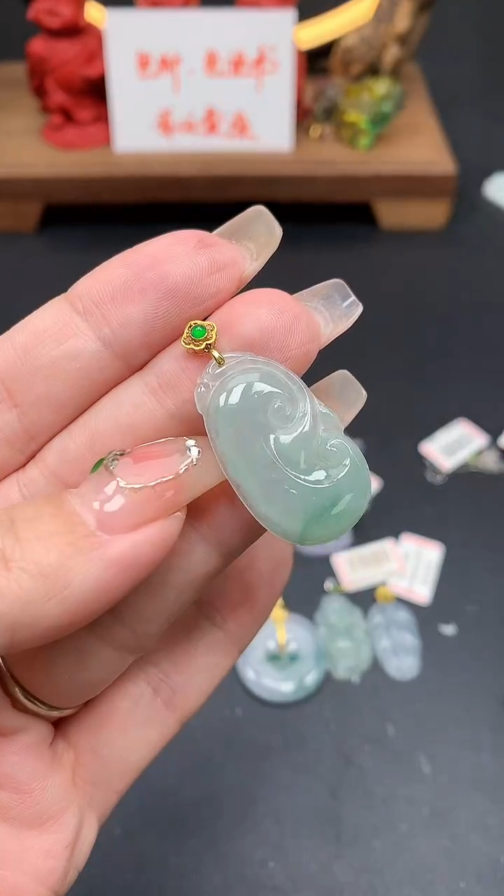 【闪购商品】翡翠吊坠(不含链)18K金镶嵌MS155291