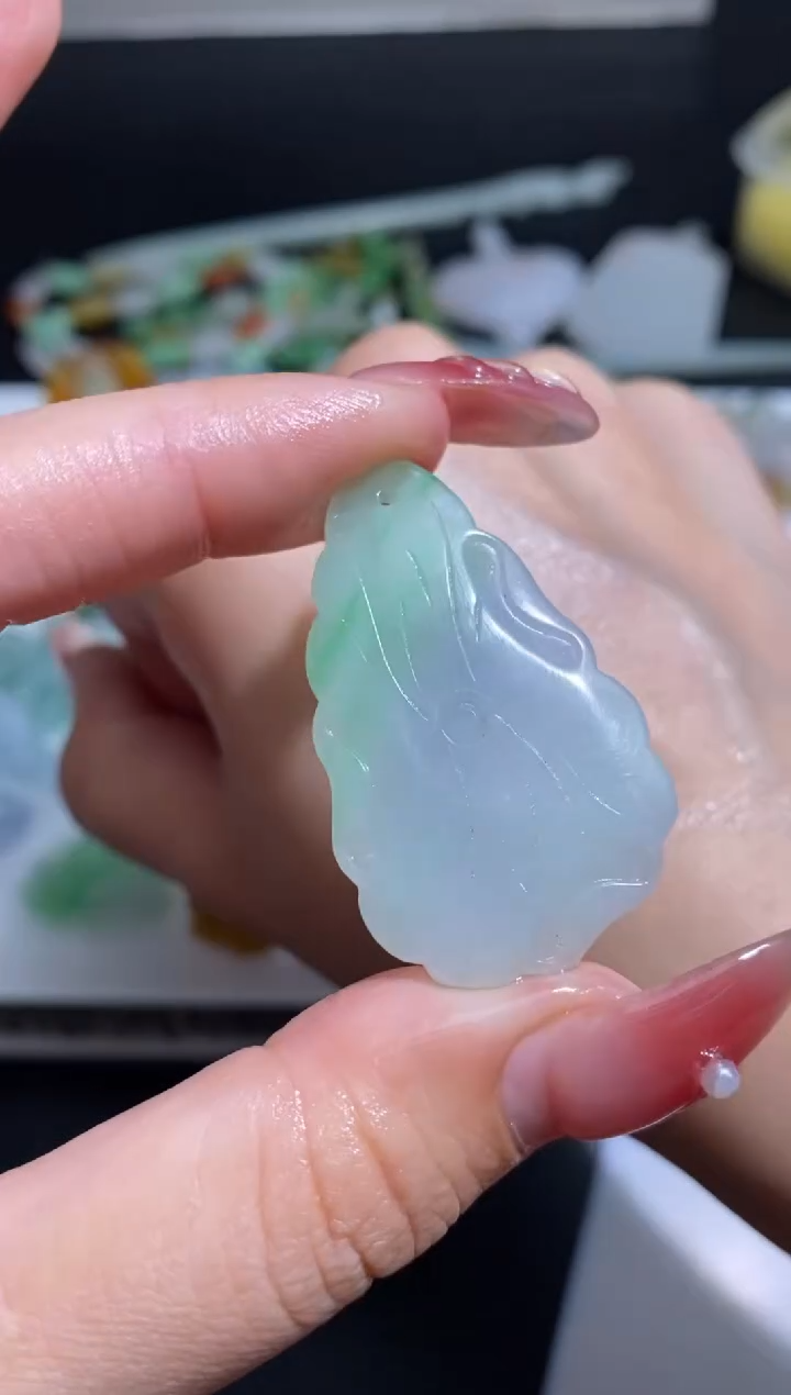 未镶嵌定制翡翠翡翠毛货~