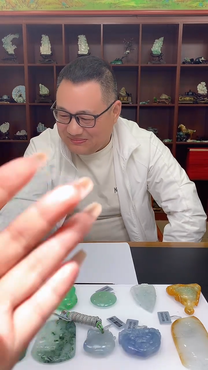 【闪购商品】定制翡翠未镶嵌1088xx-毛货翡翠