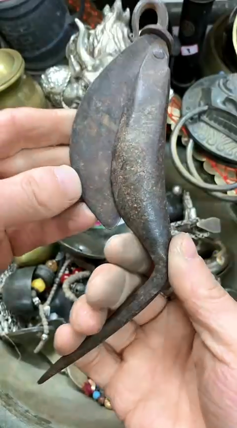 【闪购商品】一物一拍编号铁鱼刀