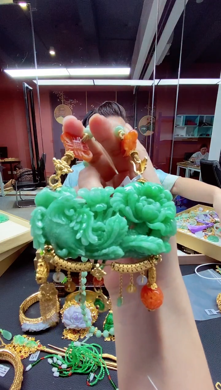 翡翠未镶嵌颈饰翡翠吊坠
