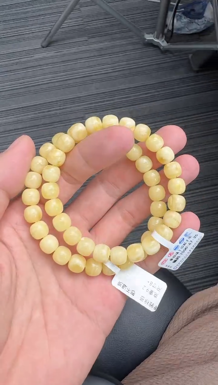 未镶嵌琥珀手串蜜蜡手串瑕疵多样性发其一