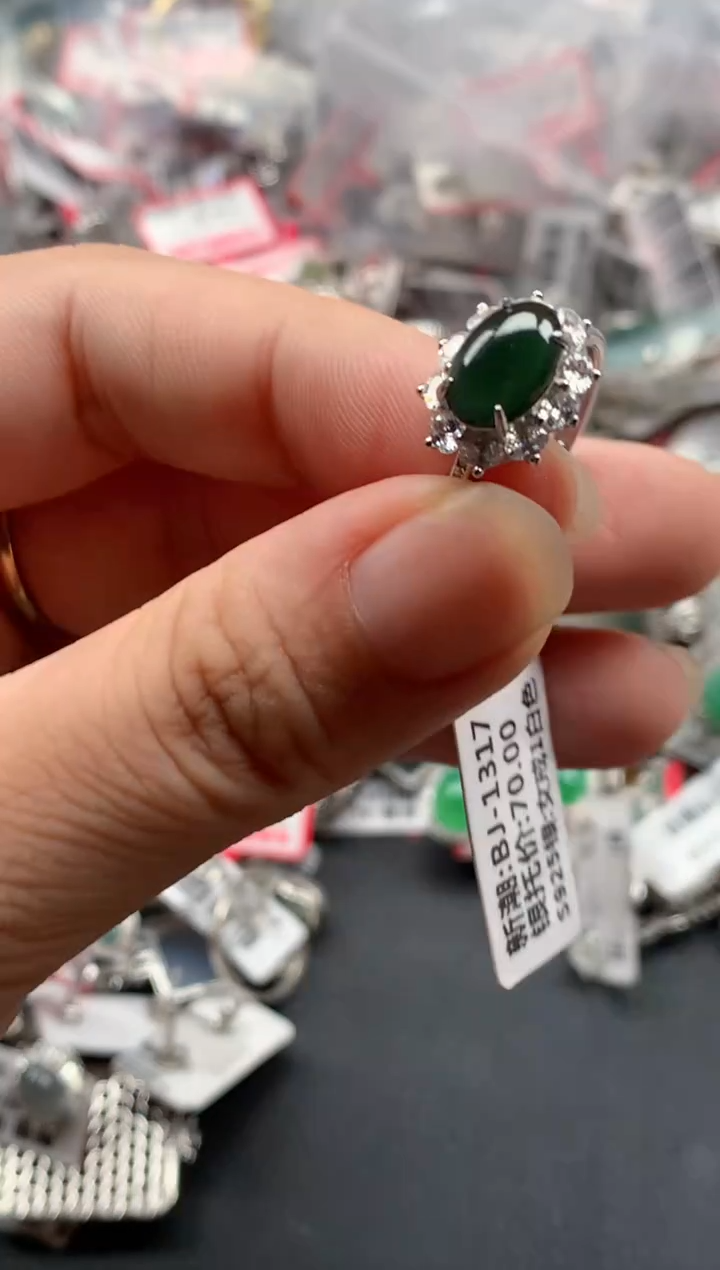 银S925镶嵌戒指翡翠天然A货缅甸翡翠