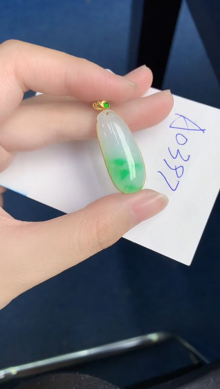 【闪购商品】翡翠颈饰18K金镶嵌000000000